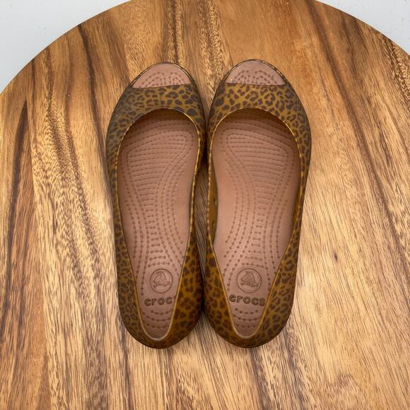 Crocs Carlie Ballet Falts Womens Size 6 Leopard Print Ladies Peep Toe Sandals - Picture 5 of 8